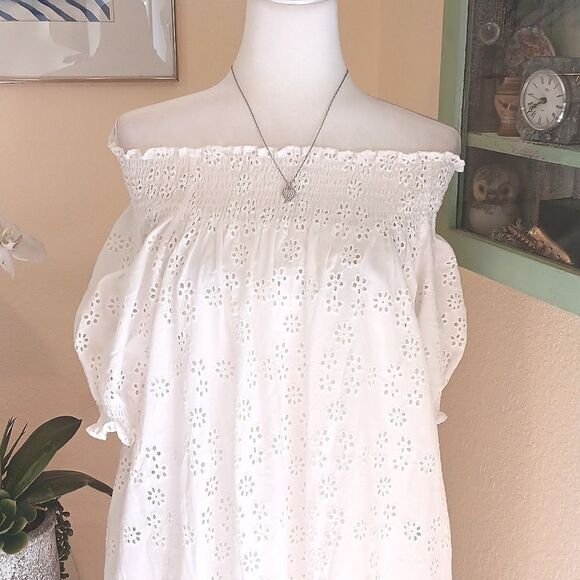 Hill House White Eyelet Nap Dress . Lounge. Beachy .Coastal. Relaxation. - Picture 3 of 15